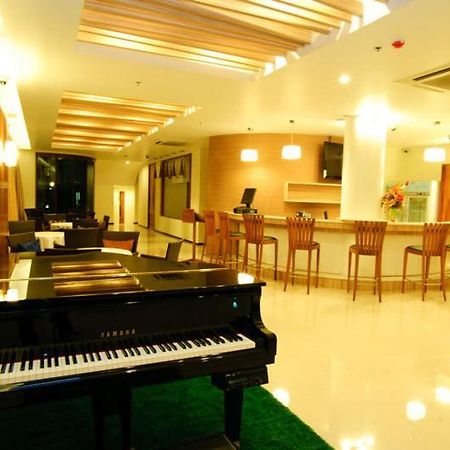 Much-Che Manta Boutique Hotel ウドーンターニー エクステリア 写真