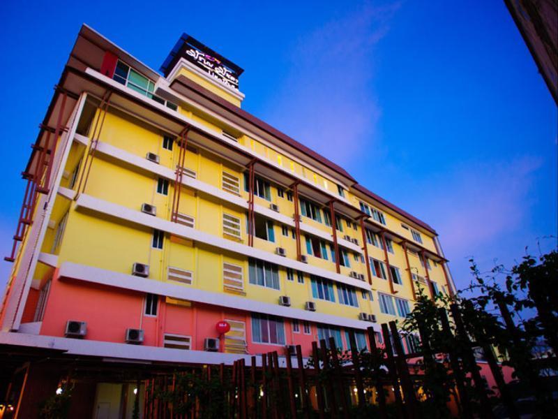 Much-Che Manta Boutique Hotel ウドーンターニー エクステリア 写真