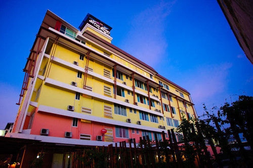 Much-Che Manta Boutique Hotel ウドーンターニー エクステリア 写真