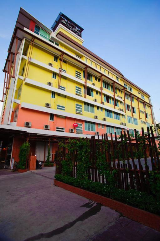 Much-Che Manta Boutique Hotel ウドーンターニー エクステリア 写真